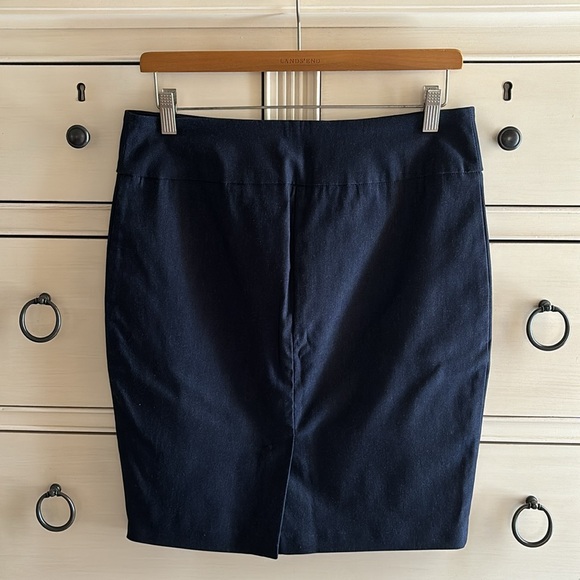 Stretch “Denim” Skirt. Size 8 - Picture 3 of 8